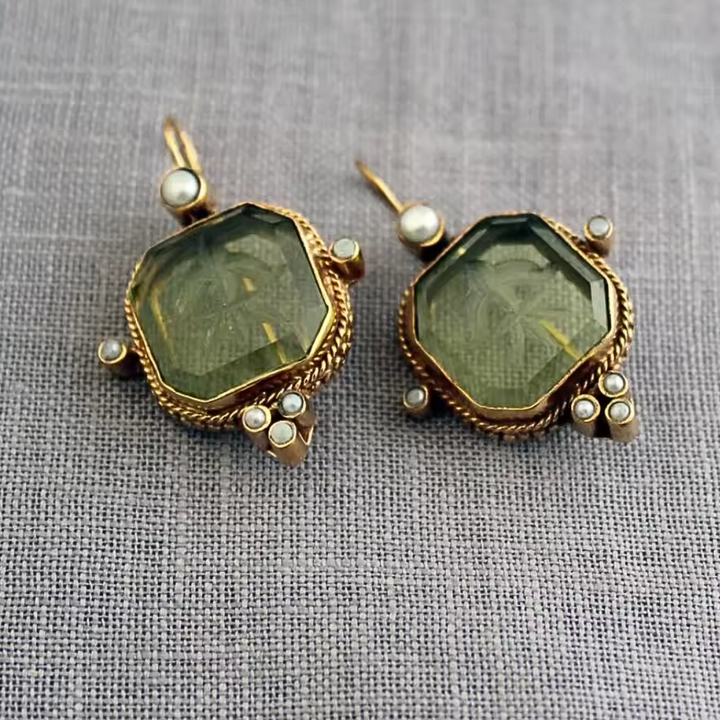 Mable Vintage Earrings with Green Stone and Pearl