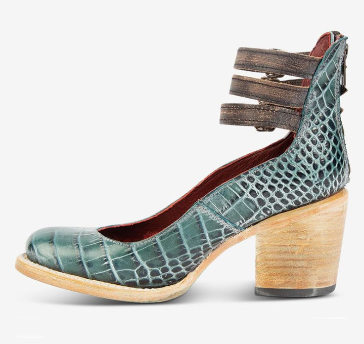 Opal | Timeless Vintage Pumps