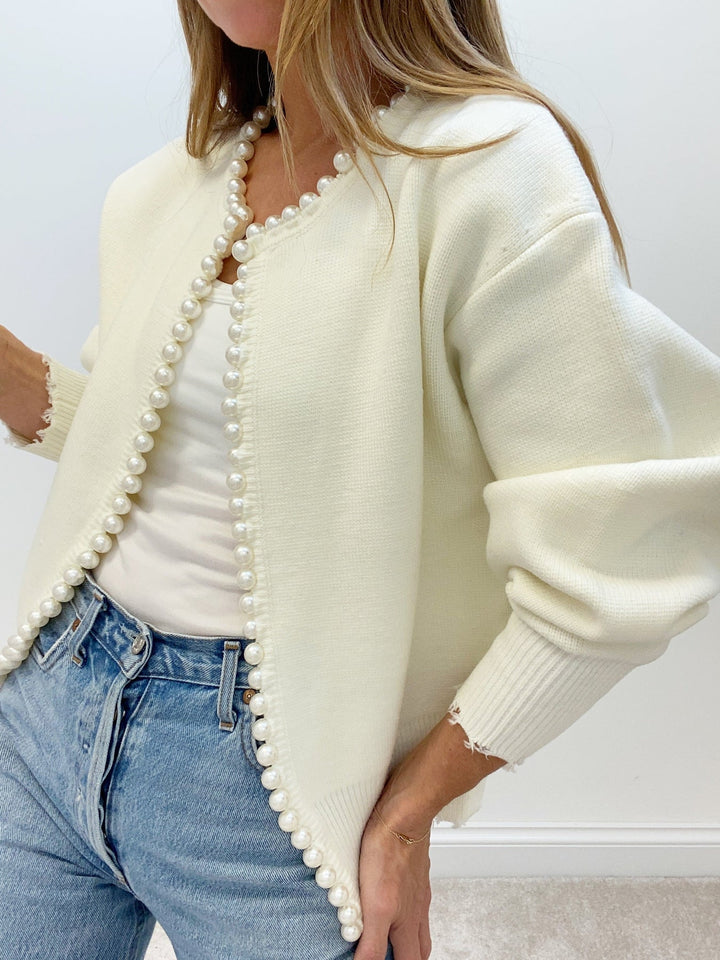 Olivia - Chic Pearl Cardigan