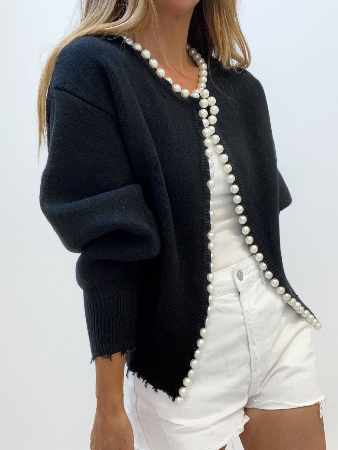 Olivia - Chic Pearl Cardigan