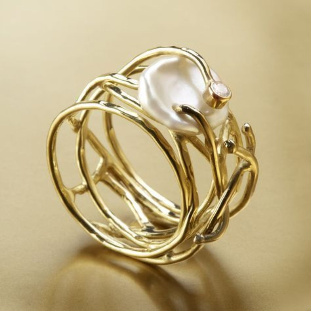 Samira | Elegant Gold Ring Adorned with Pearl