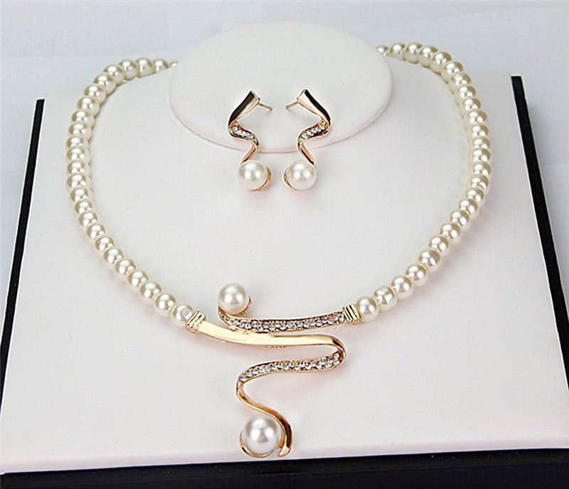 Natural Pearl Set
