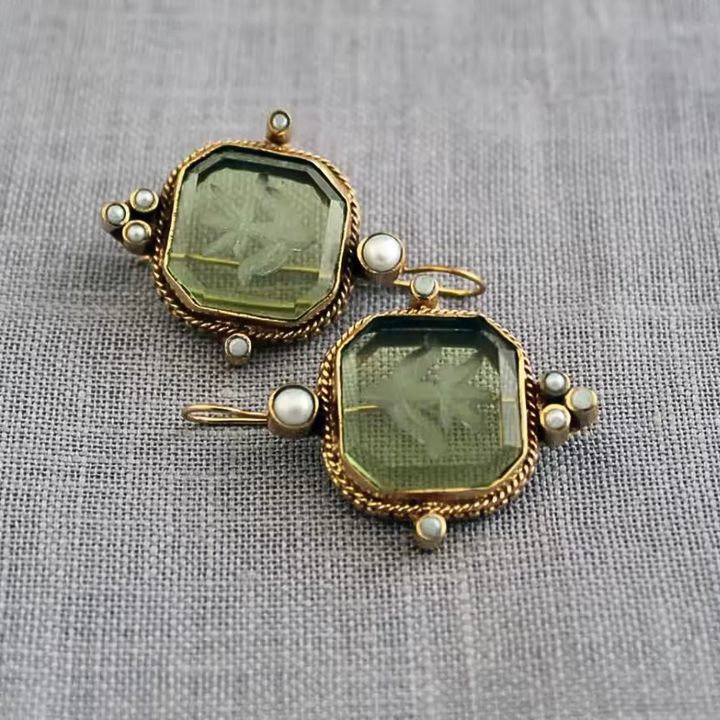 Mable Vintage Earrings with Green Stone and Pearl