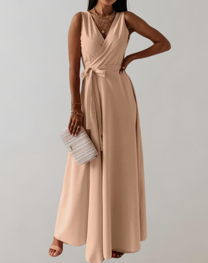 Izora - Elegant V-Neck Sleeveless Gown