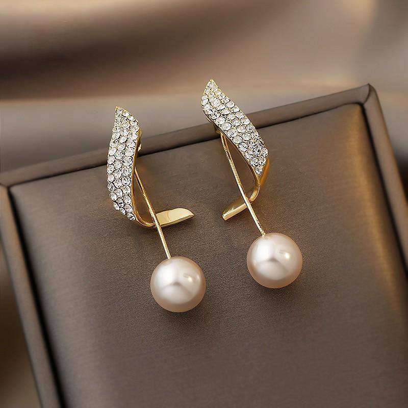 Kimberly | Vintage Gold Pearl Earrings