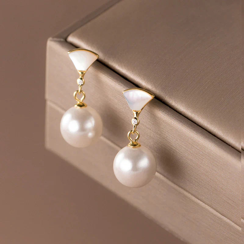 Claire | Retro Silver Pearl Earrings