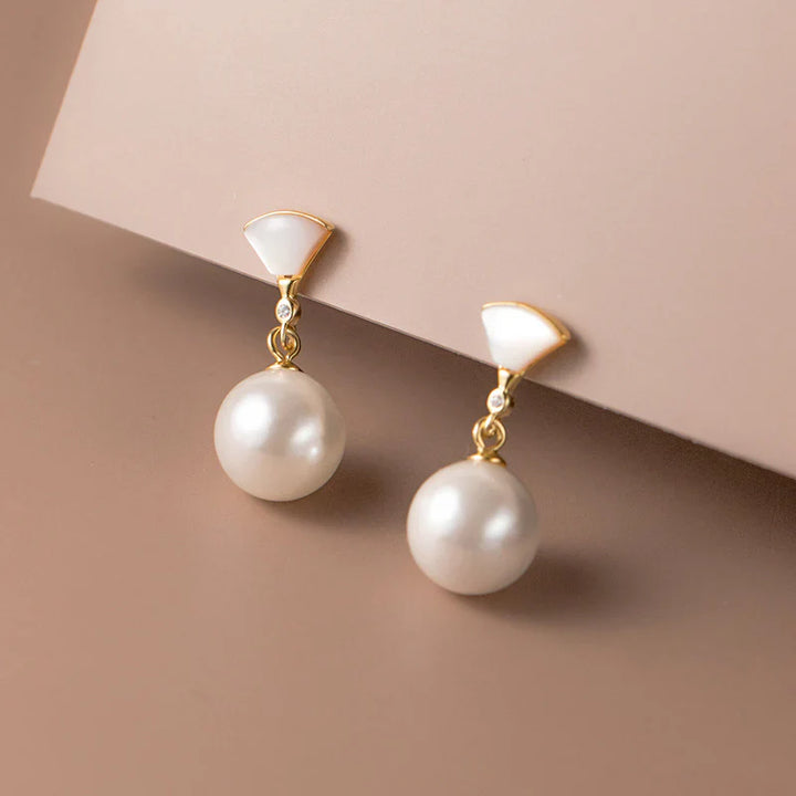 Claire | Retro Silver Pearl Earrings