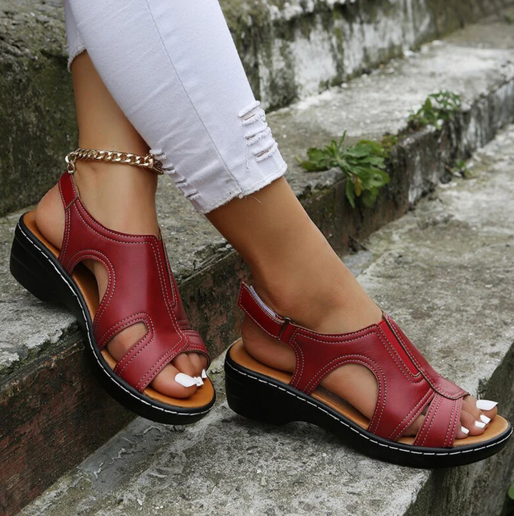 Lunaria | Leather Sandals
