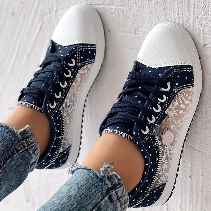 Eva | Stylish Lace-Up Sneakers
